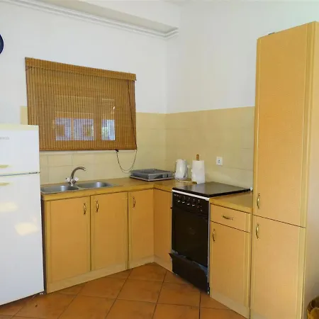 Mimoza Farm stay